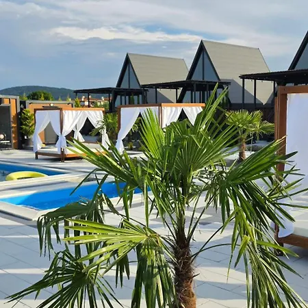 Elysium Holiday park *
